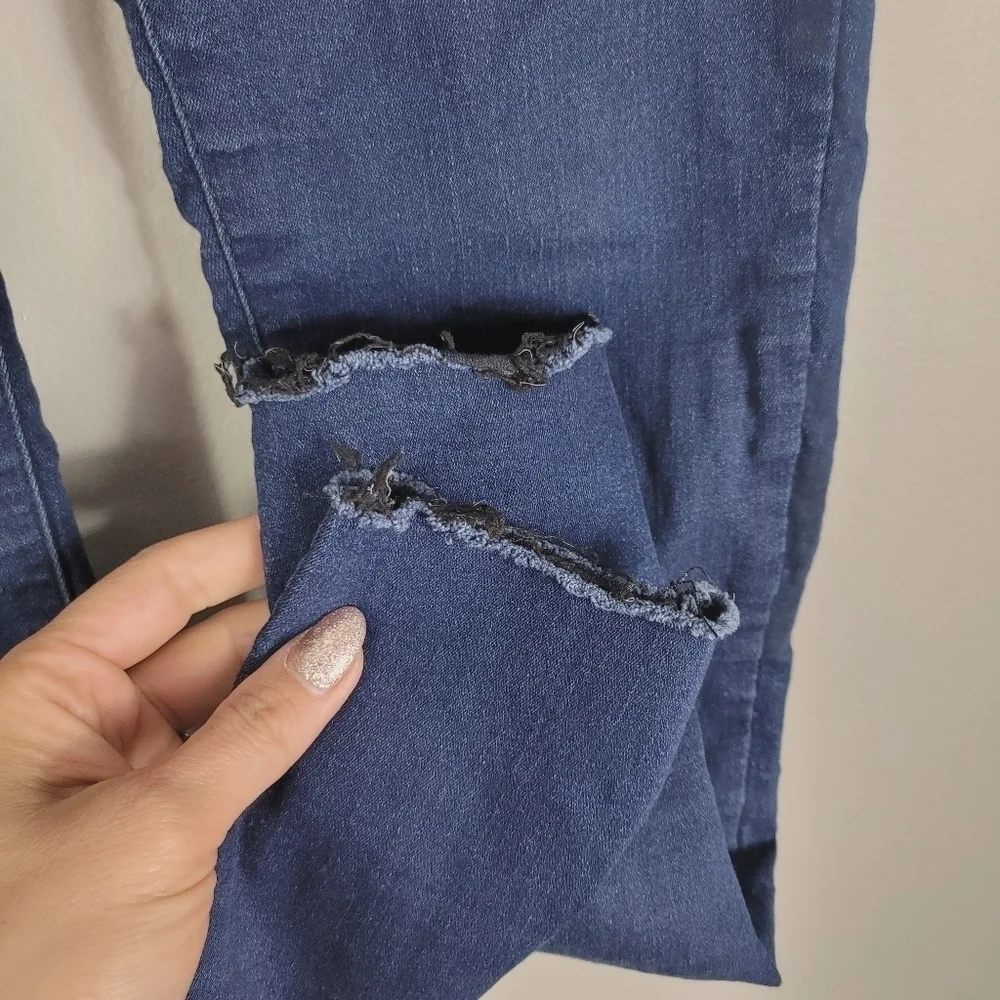 Free People High Rise Pull On Jegging Jeans. Size: 25 - Picture 3 of 6